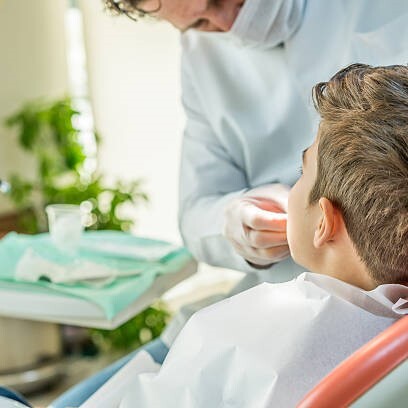 Teeth Scaling and Polishing in Riyadh 3 Dental Extraction in Riyadh
