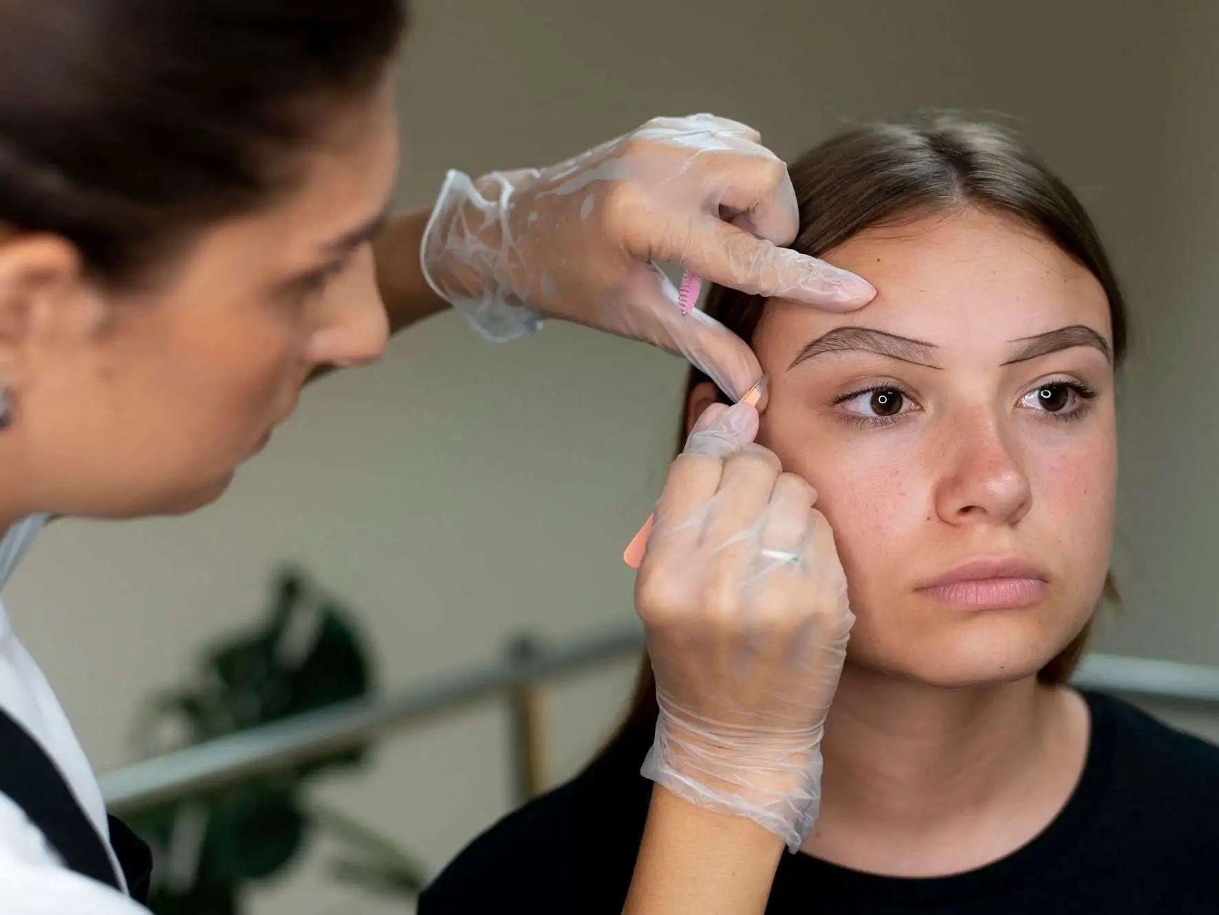 Eyebrow Lift in Riyadh | Saudi Arabia 3 Brow Lift Surgery Cost in Riyadh